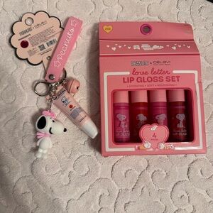 Peanuts x CÉLAVI Love Letter Pink Lip 4pc Gloss Set & Peanuts Snoopy Key Chain